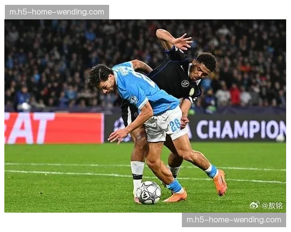 切尔西边后卫内收战术 詹姆斯与哈托参与中场构建的利弊评估